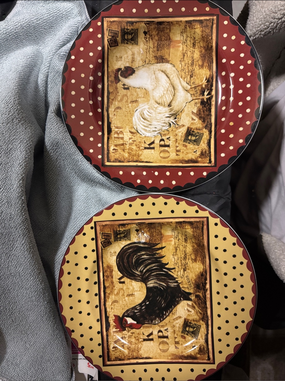 Sakura RETRO ROOSTER Ceramic salad Plates - Set of 2